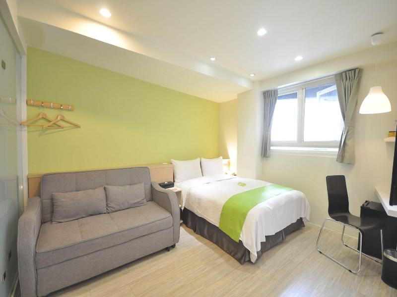 Green Hotel-Fengjia image