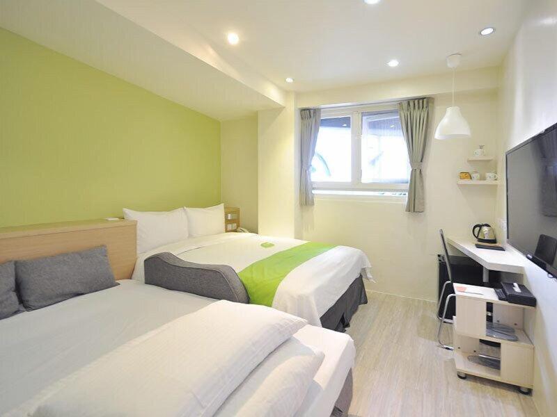 Green Hotel-Fengjia image