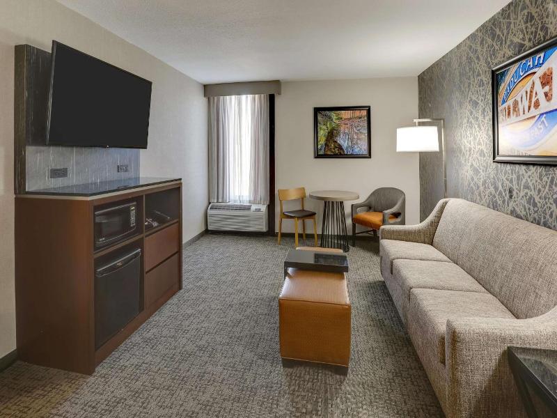 Drury Inn Paducah image