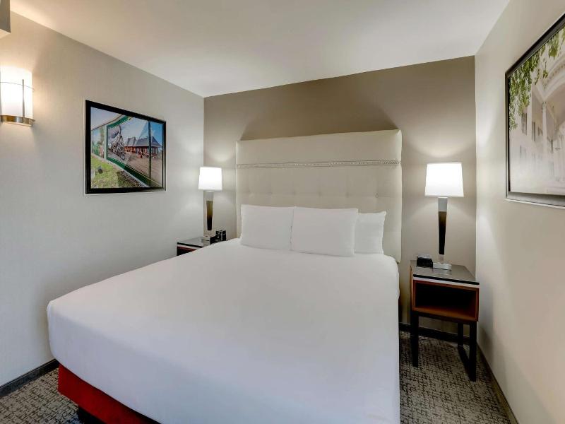 Drury Inn Paducah image