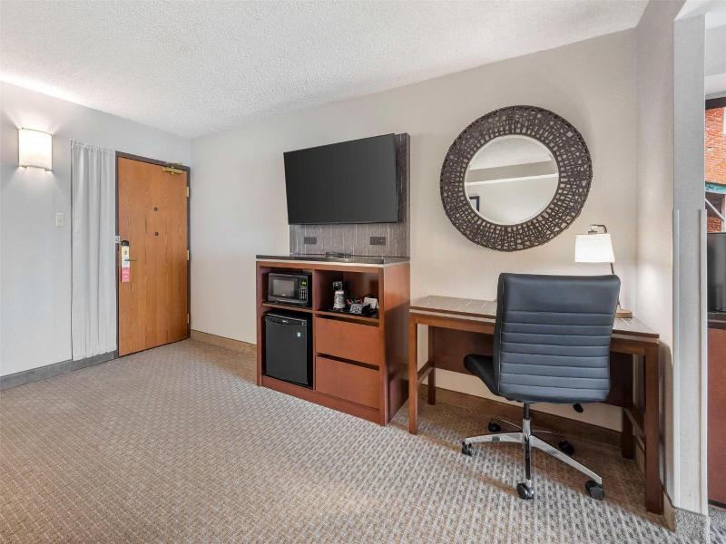 Drury Inn Suites Paducah image