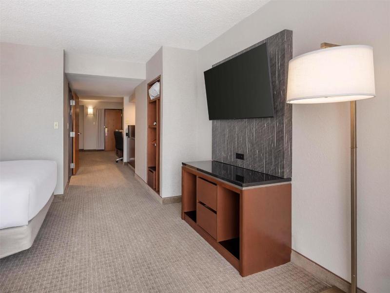 Drury Inn Suites Paducah image