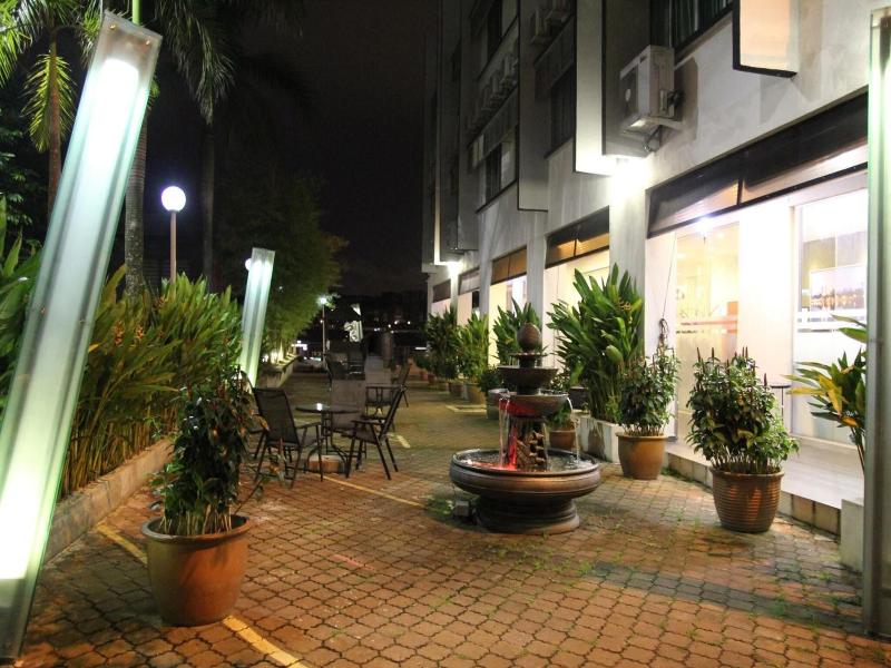M Design Hotel Seri Kembangan image