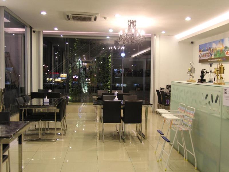 M Design Hotel Seri Kembangan image