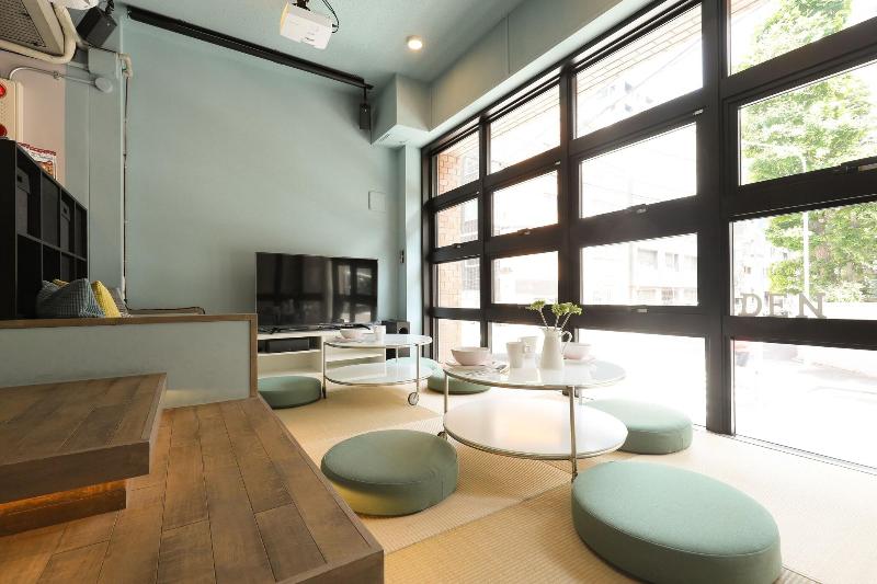 hostel DEN image