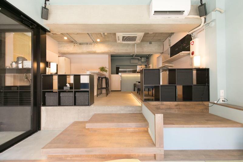 hostel DEN image