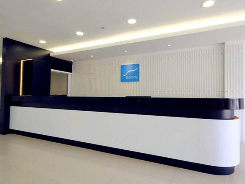 Sandy Hotel image
