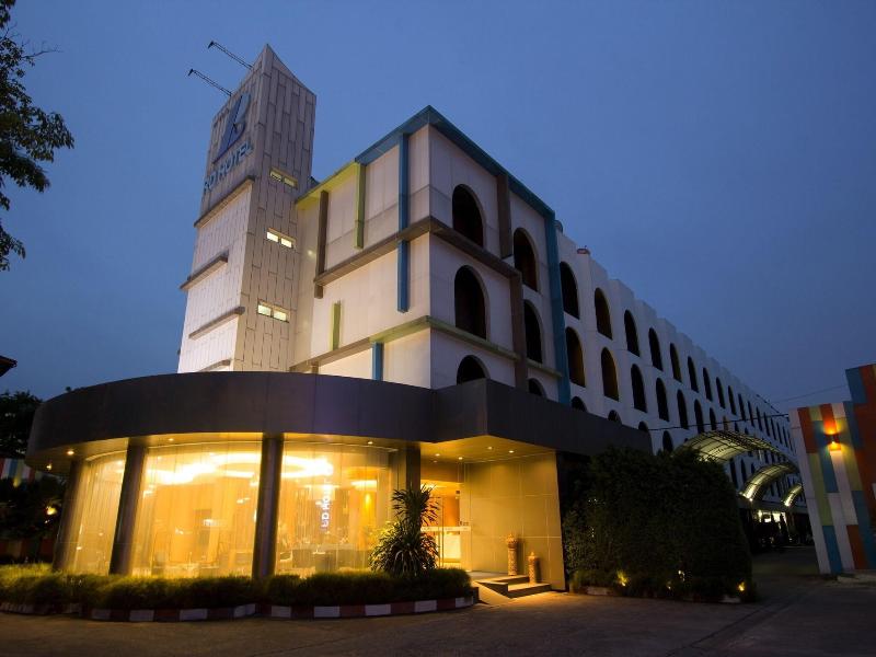 RD Hotel image