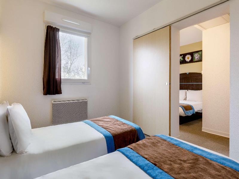 Sure Hotel by Best Western St-Amand-les-Eaux image