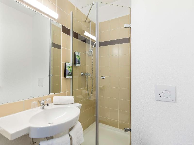 Sure Hotel by Best Western St-Amand-les-Eaux image