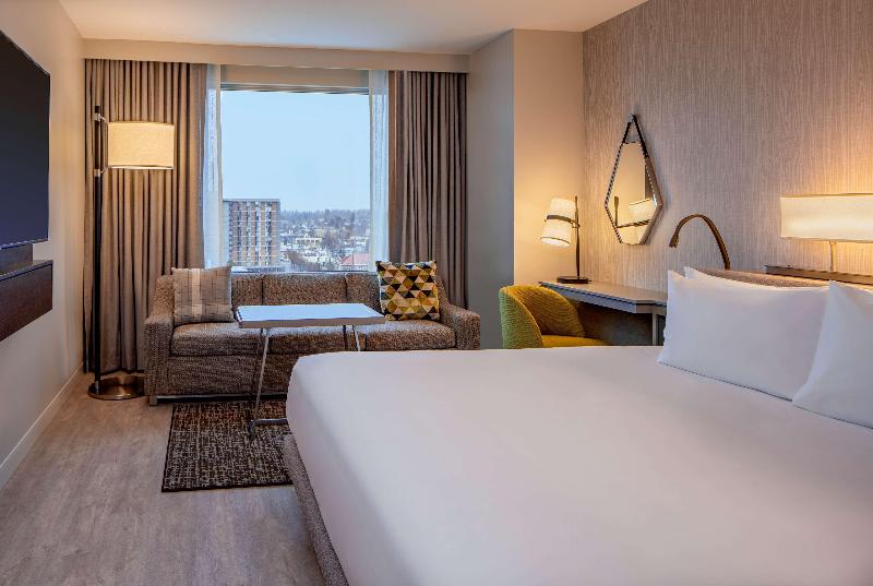 Hyatt Regency Portland image