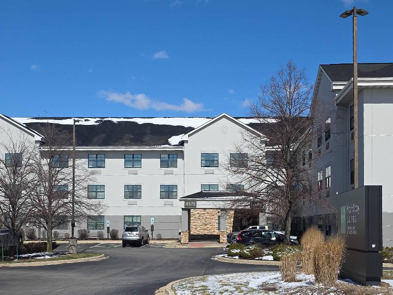 Mainstay Suites Chicago Hillside image