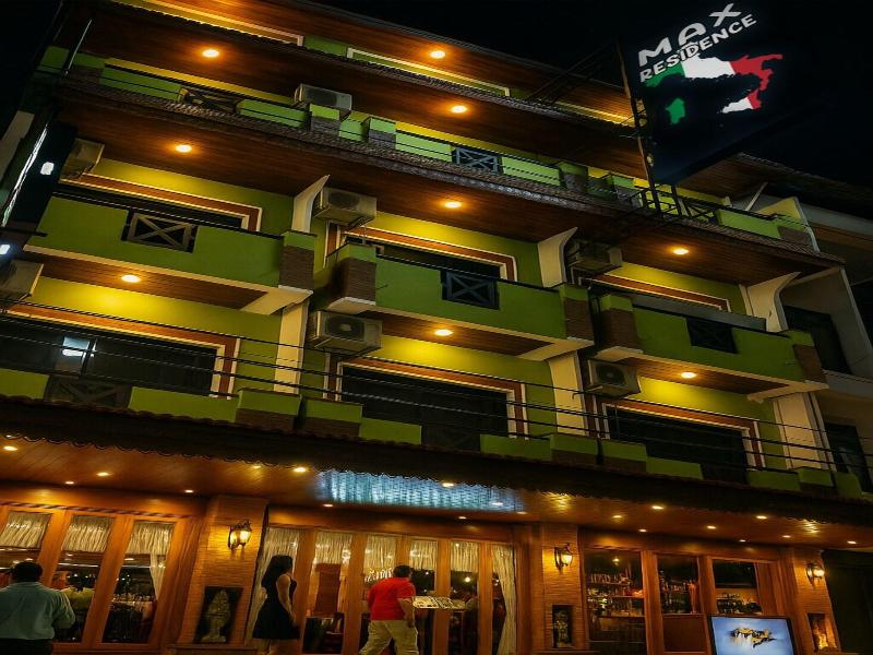 Max Hotel image