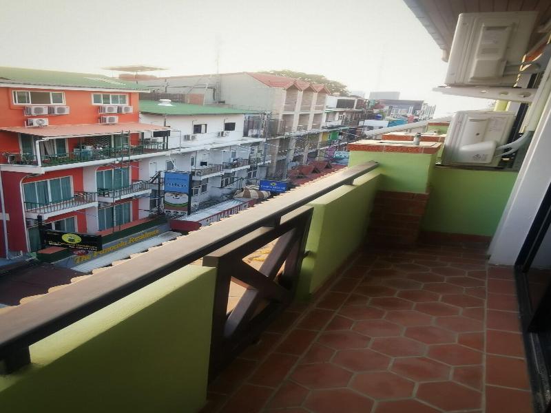 Max Hotel image