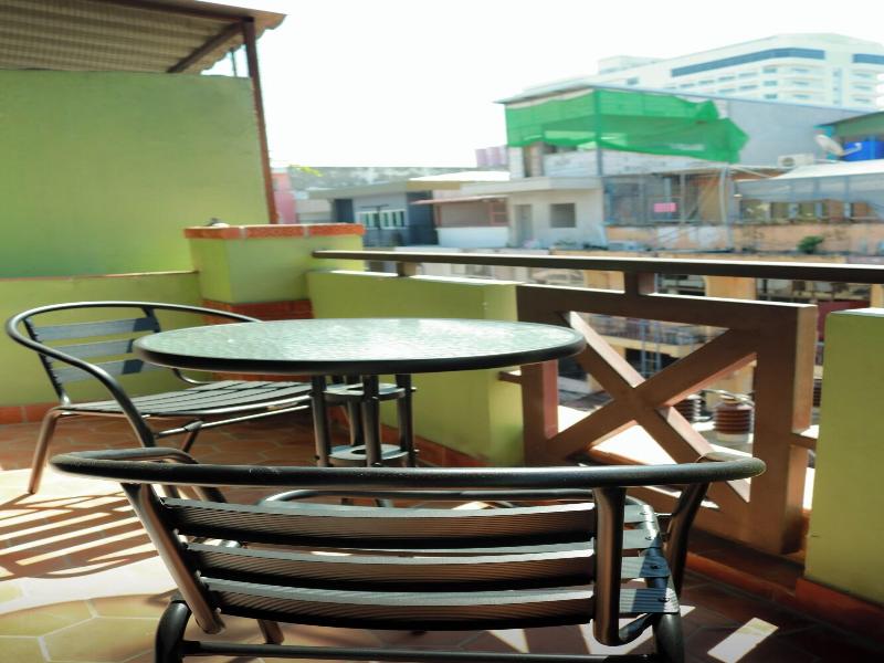 Max Hotel image