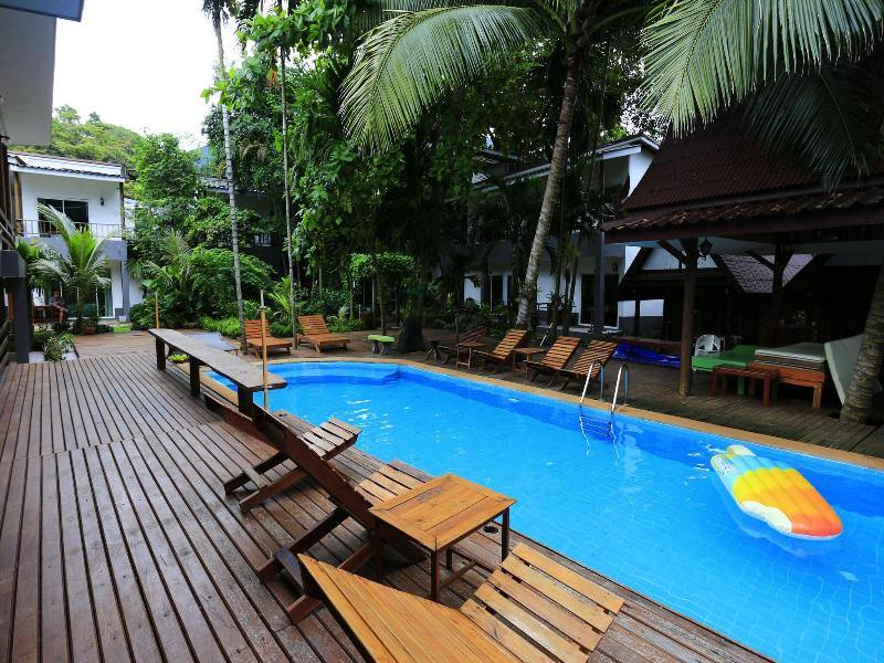 Apple Beachfront Resort image