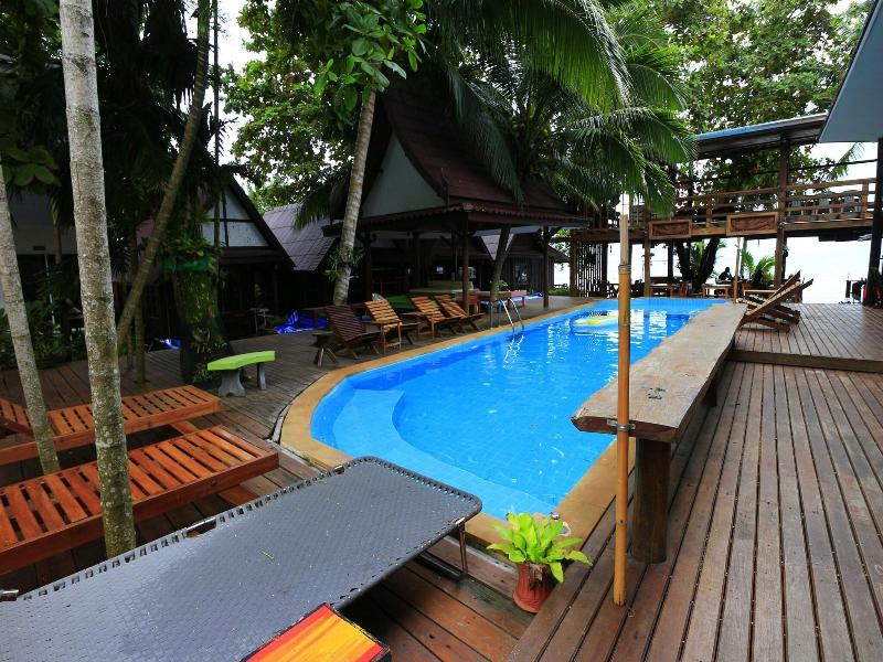 Apple Beachfront Resort image