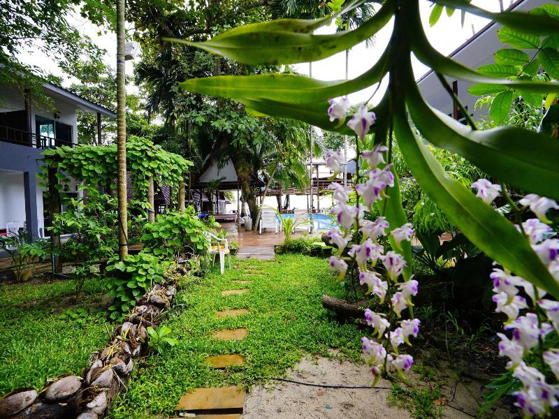 Apple Beachfront Resort image