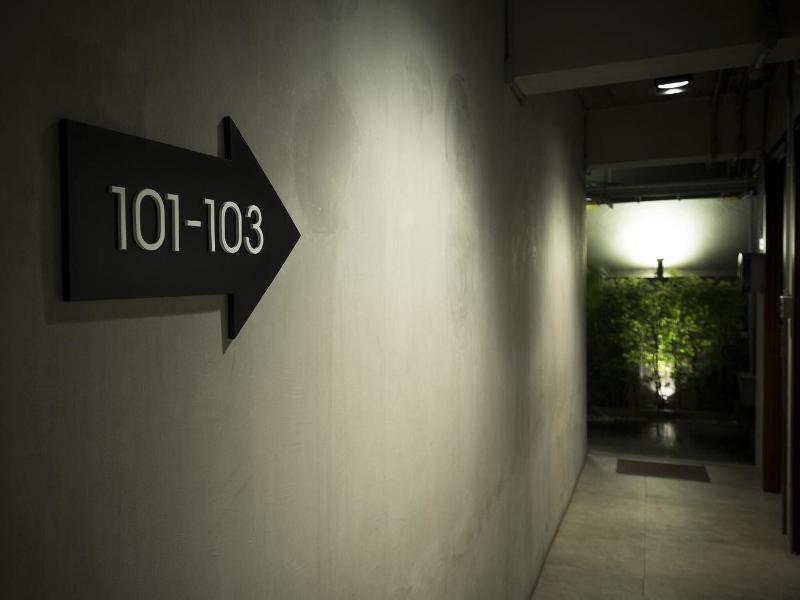 Thapae Loft Hotel