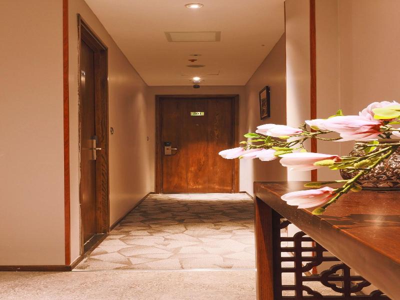 Cherry Hotel image