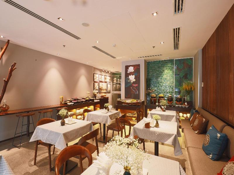 Cherry Hotel image