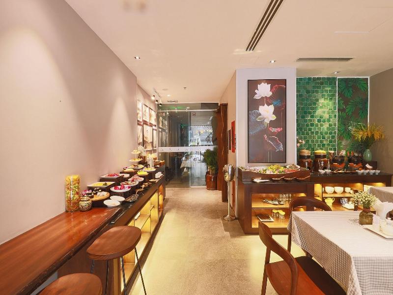 Cherry Hotel image