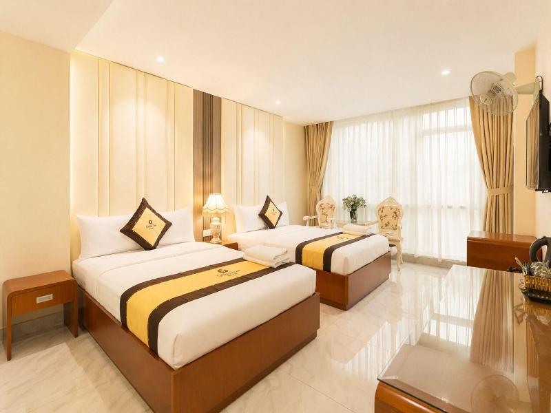 Golden Star Hotel - 60 Le Thanh Ton image