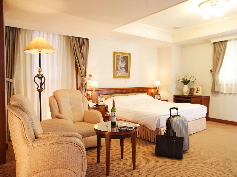 Kingdom Hotel image