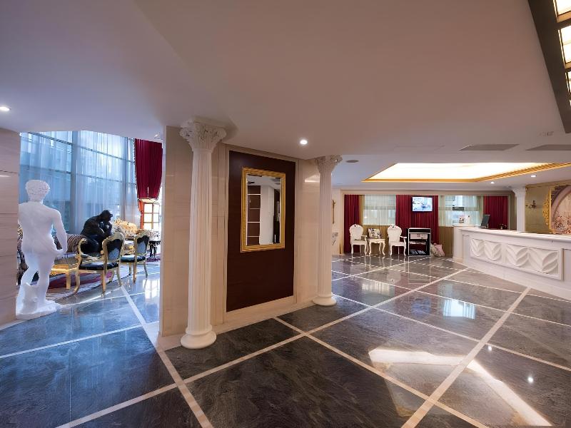 Lake Hotel image