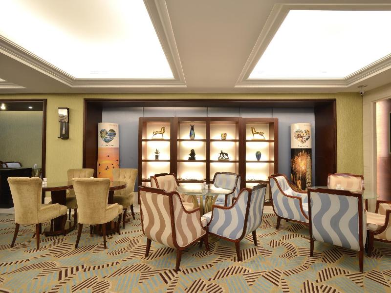 Lake Hotel image