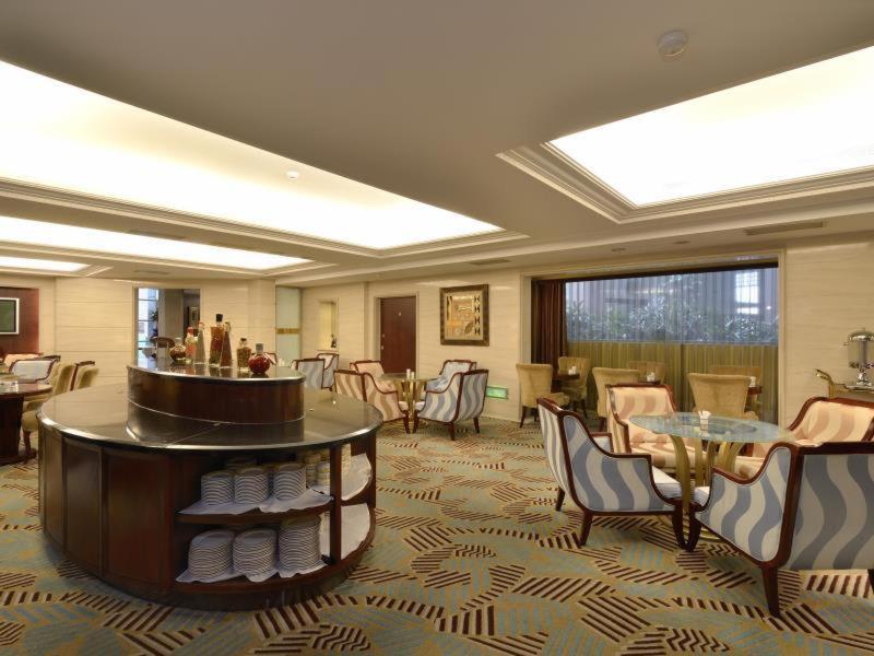 Lake Hotel image