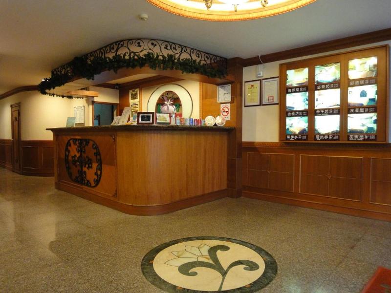 Hua Yue Hotel image