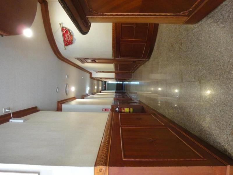 Hua Yue Hotel image
