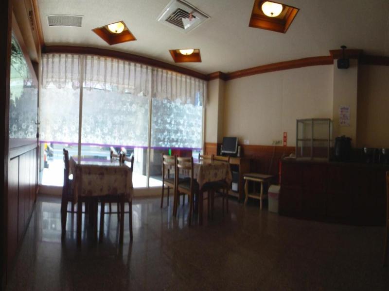Hua Yue Hotel image