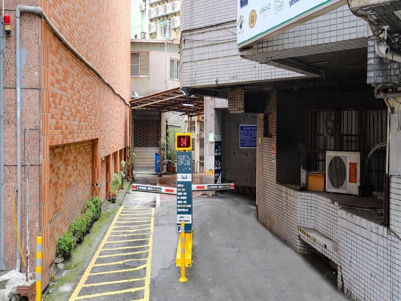Wemeet Boutique Hotel Taichung image