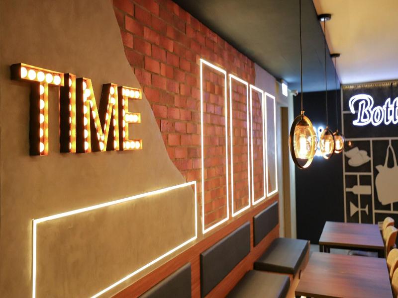 Wemeet Boutique Hotel Taichung image