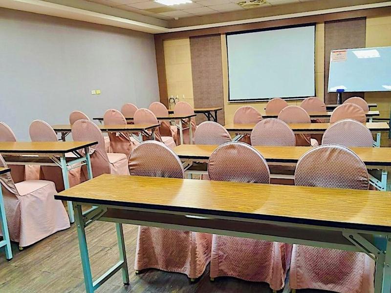 Lichia Royal Garden Hotel image