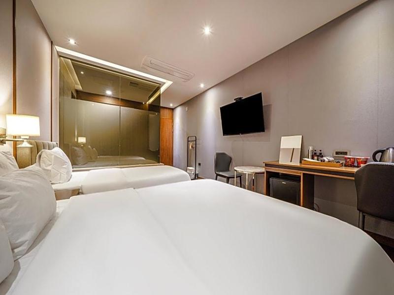 Brown Dot Hotel Business Busan Station image
