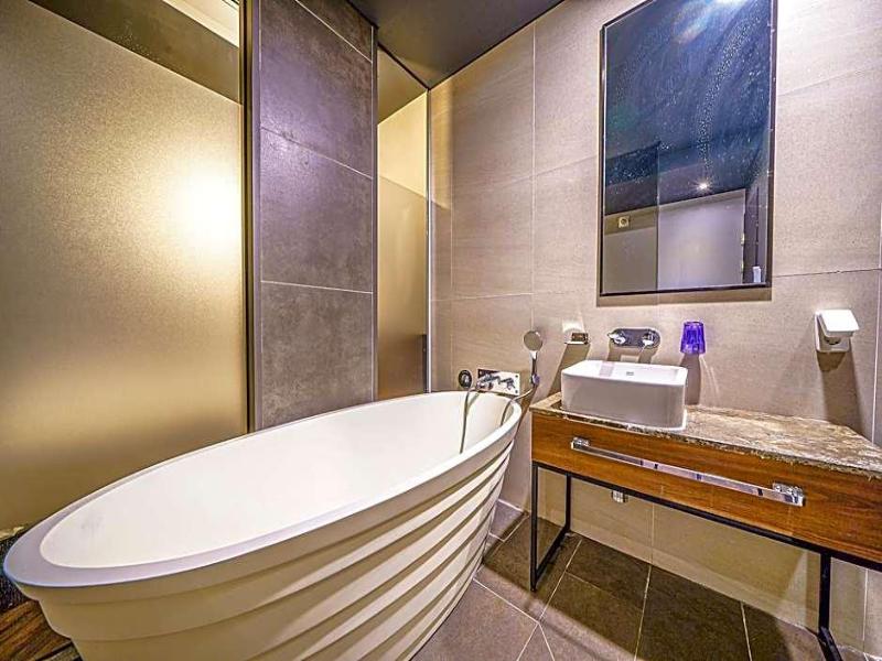 Brown Dot Hotel Business Busan Station image