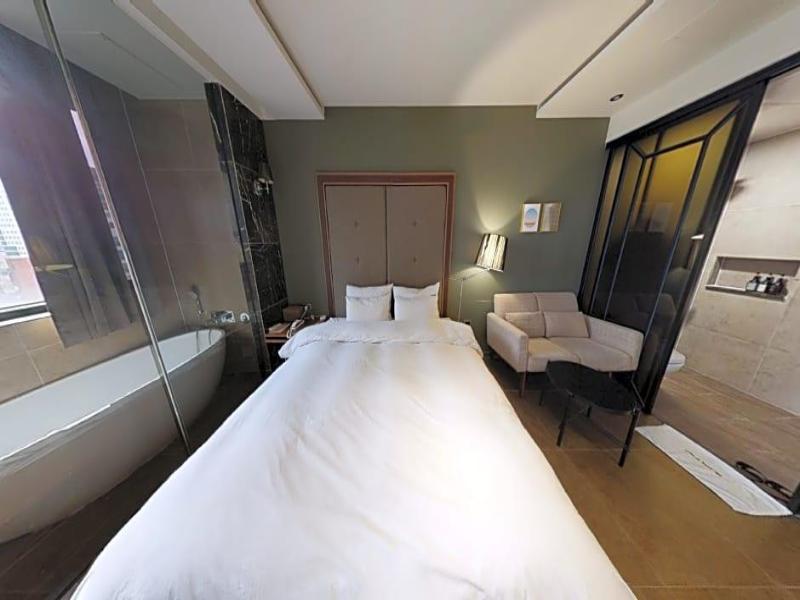 Brown Dot Hotel Business Busan Station image