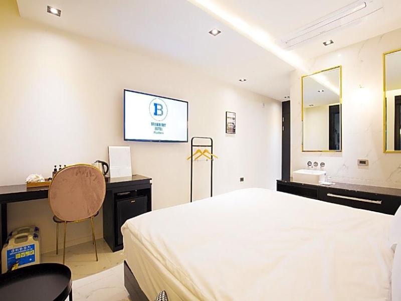 Brown Dot Hotel Business Busan Station image