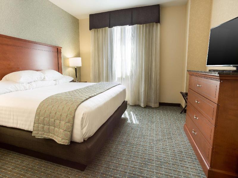 Drury Inn Suites Grand Rapids image