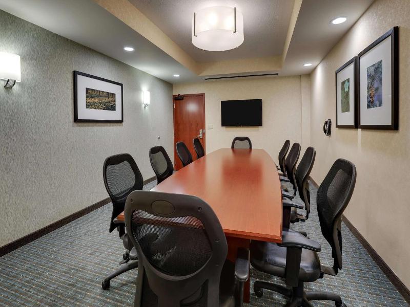 Drury Inn Suites Grand Rapids image