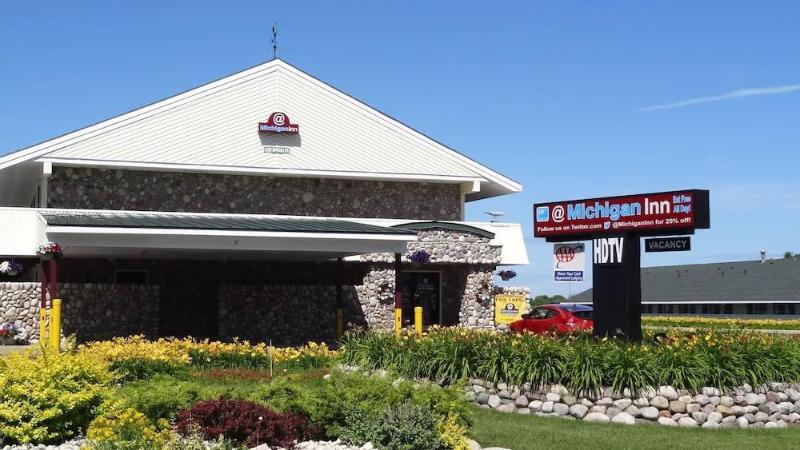Baymont by Wyndham Petoskey image