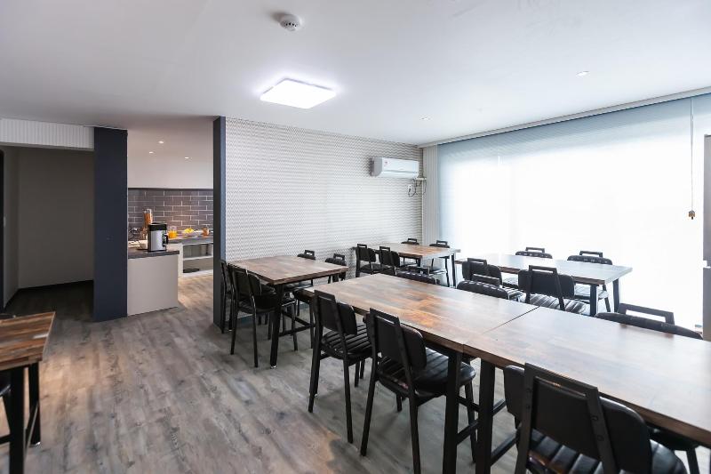No.25 Hotel Busan (Seomyeon subway station)