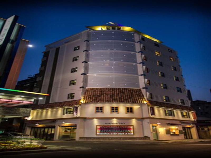 Uniqstay Bed & Breakfast image
