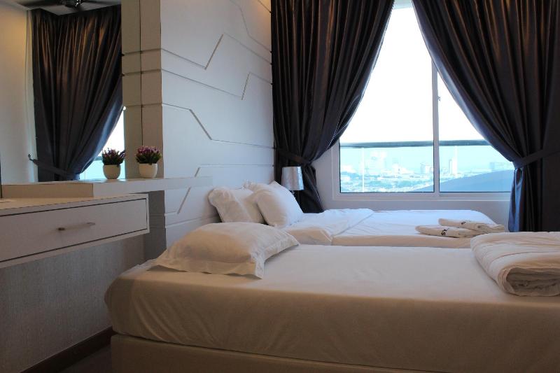 Symphony Suite @ The Wave — photo 4