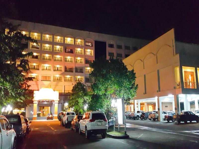 Grand Park Hotel