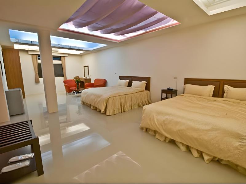 Yue Jing Commercial Hotel image