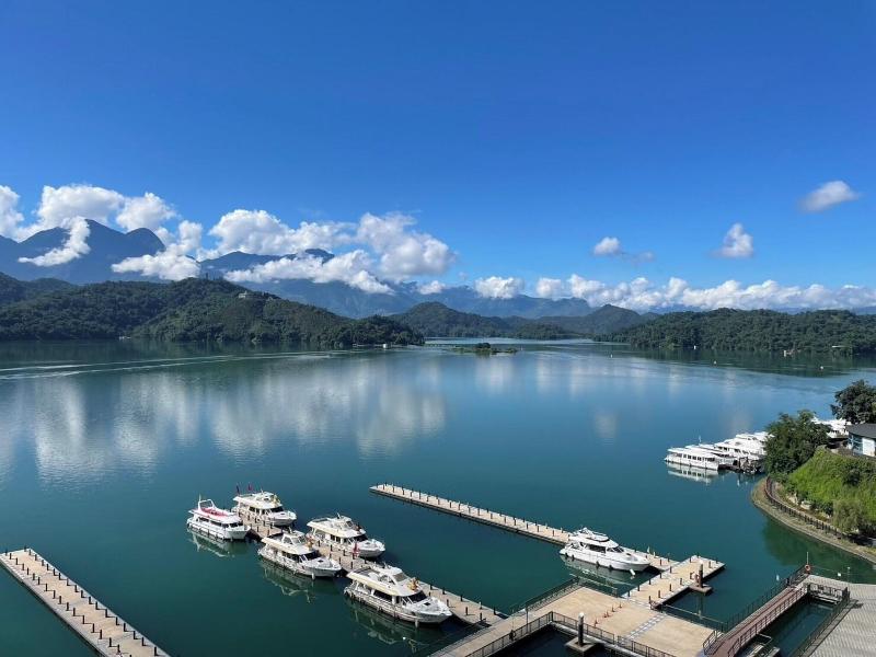 Harbor Resort Hotel image